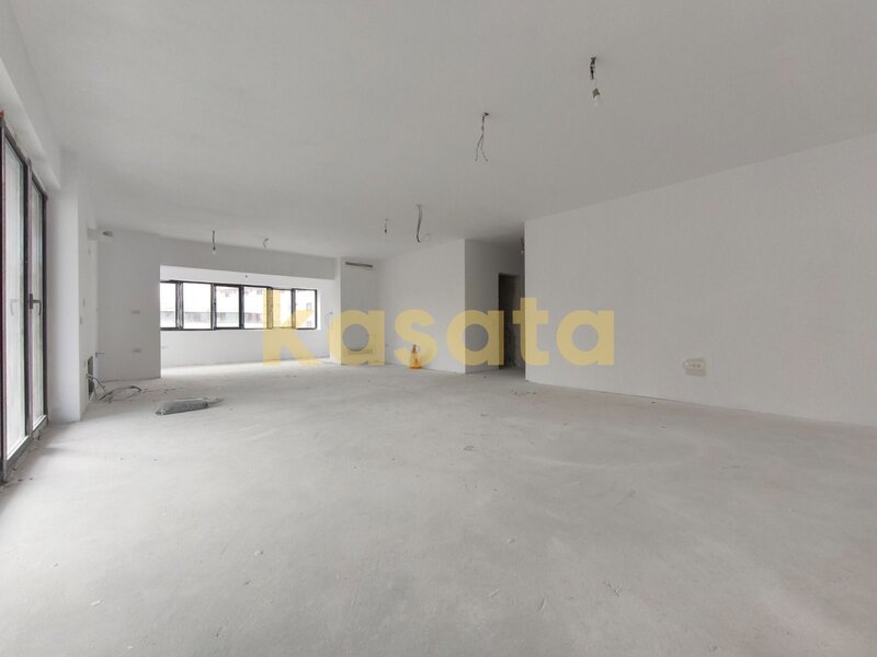 Herastrau Apartament 4 camere  Loc parcare